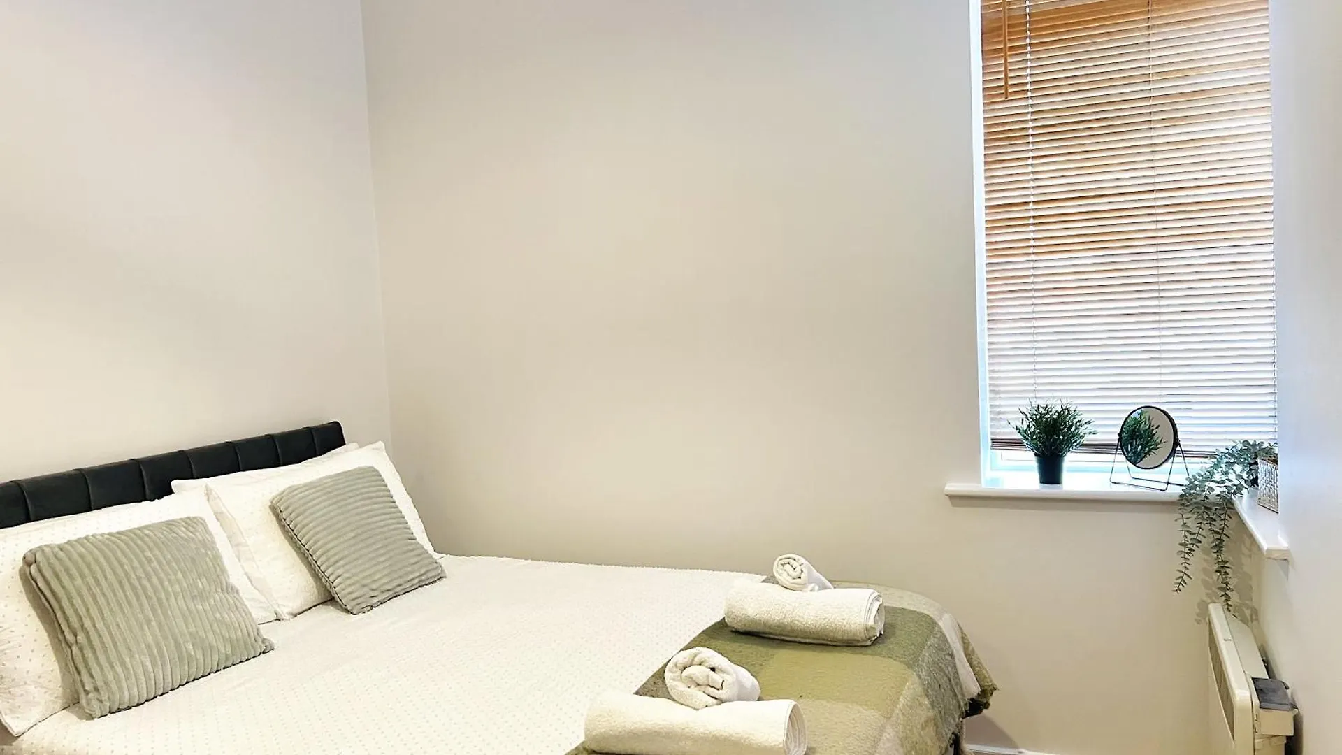 Cosy River View Flat At Temple Bar Dublin Apartment